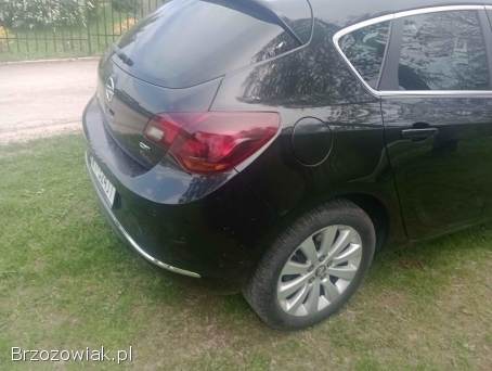 Opel Astra 2015