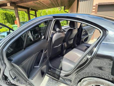 Toyota Avensis T27 2015