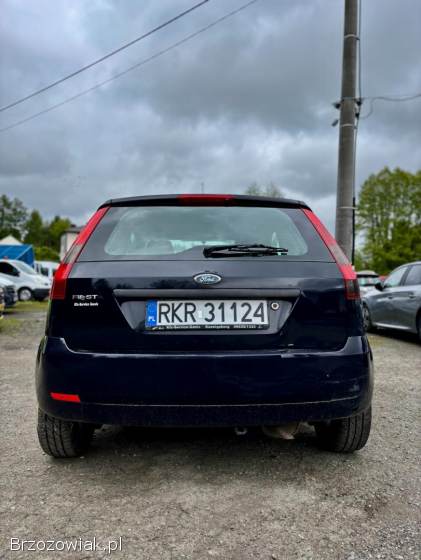 Ford Fiesta 1.  3 2005