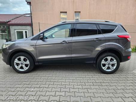 Ford Kuga 1.  6 16V 150KM  2014