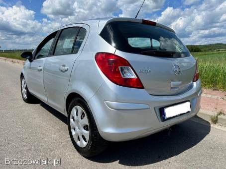 Opel Corsa 1.  4B 101km 2014