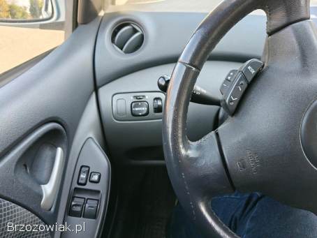 Toyota Yaris 2004