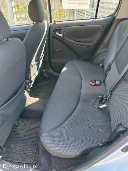 Toyota Yaris 2004