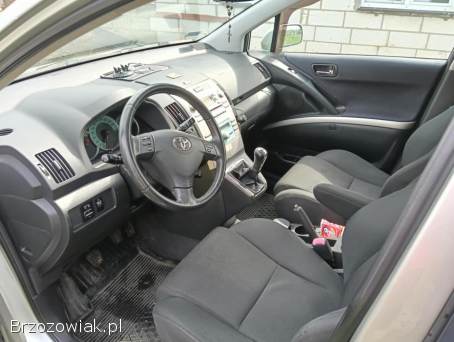Toyota Corolla Verso 2004