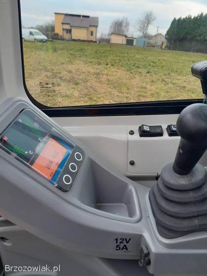 Sprzedam minikoparkę takeuchi TB16