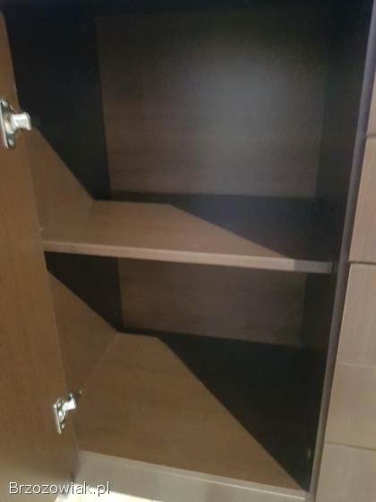 Komoda w kolorze wenge
