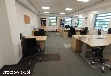 Nowoczesna przestrzeń biurowo-socjalna do wynajęcia – 297,  72 m² – centrum Krosna