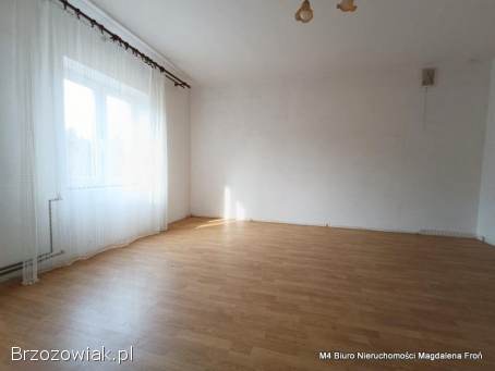 Dom w Orzechówce z dużą działką i lasem.