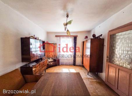 Drewniany dom w niezwykłym miejscu -  w Wesołej