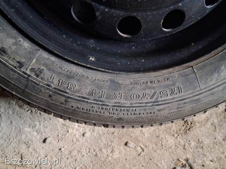 Sprzedam opone z felgą