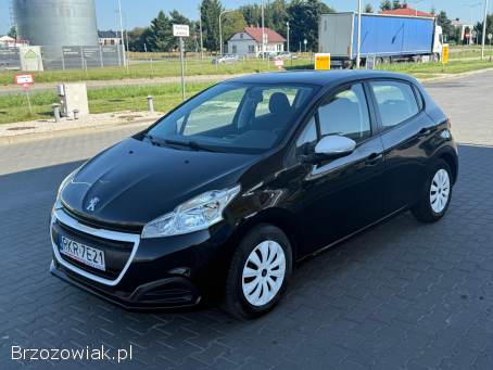 Peugeot 208 1.  0 2015
