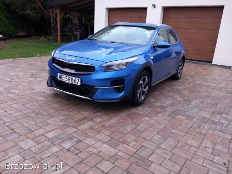 Kia Cee'd Xceed 1.  5 Turbo  2022