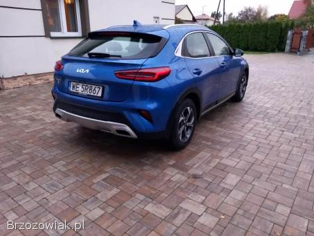 Kia Cee'd Xceed 1.  5 Turbo  2022