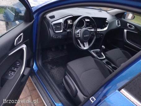 Kia Cee'd Xceed 1.  5 Turbo  2022