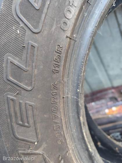 Sprzedam opony r17 256/70
