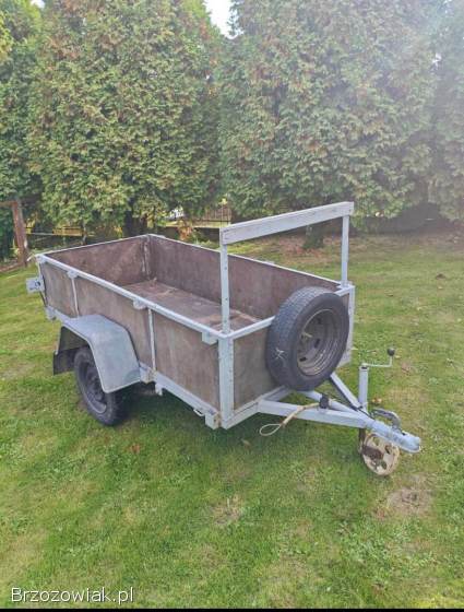 Przyczepka samochodowa