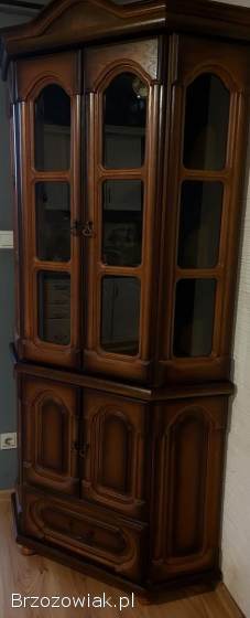 Stół drewniany plus 12 krzesł