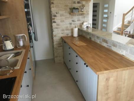 Meble kuchenne na wymiar od projektu do montazu