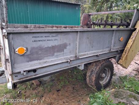 Rozrzutnik obornika polski 1 osiowy 2,  5 tony