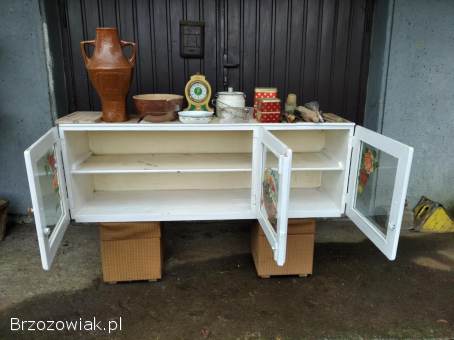 Zabytkowa szafka kuchenna PRL lata 50/60 XX w.  ręczne malowanie szkła wazon pufa