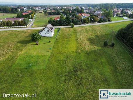 Targowiska – atrakcyjna działka z mediami przy asfaltowej drodze