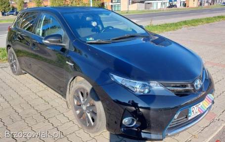 Toyota Auris Prestige 2014