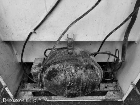 Sprzedam zabytkowa lodówka AGROMA WSK MIELEC 1965 r.  vintage retro antyk