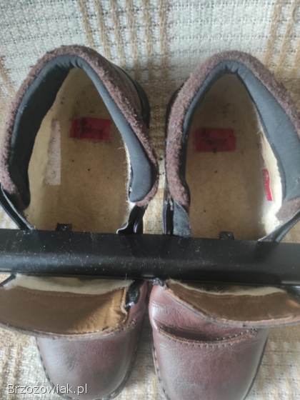 Sprzedam buty.