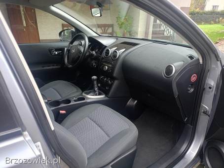 Nissan Qashqai 1,  6 benz.  - 116KM 2010