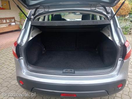 Nissan Qashqai 1,  6 benz.  - 116KM 2010