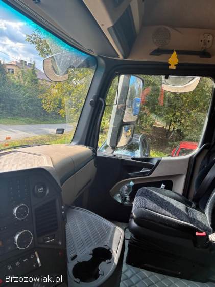 Sprzedam Mercedesa mp4