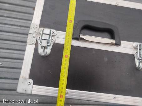 Kufer kosmetyczny masywny