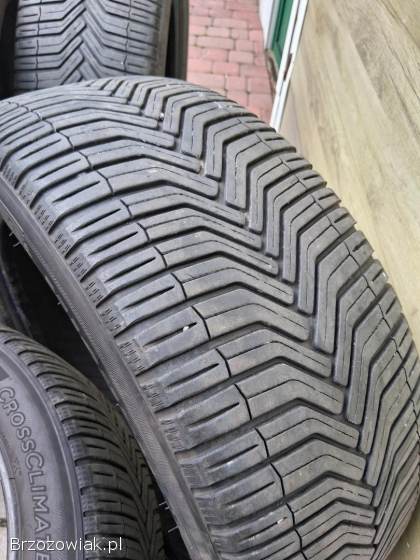 Sprzedam opony wielosezonowe 235/50/18