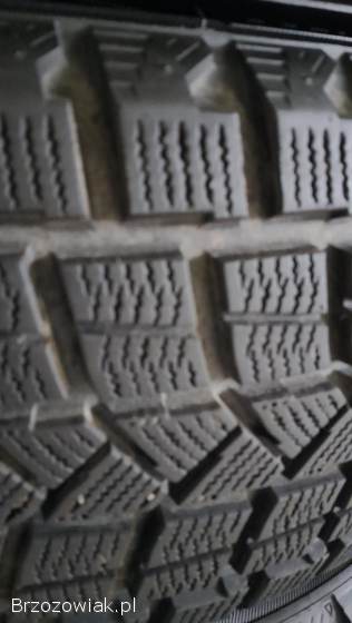 Opony zimowe 215/55/18