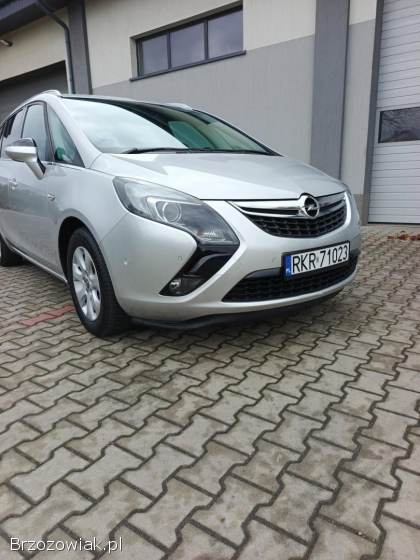 Opel Zafira 2016