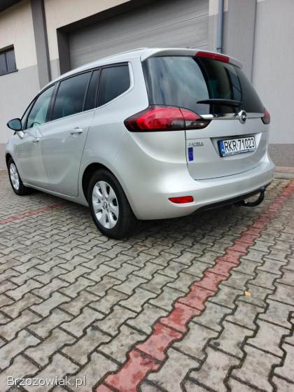 Opel Zafira 2016