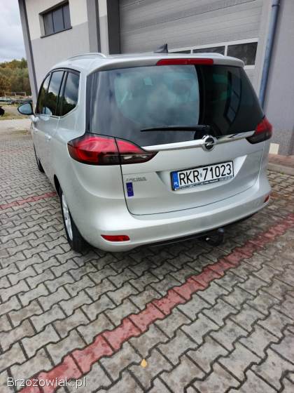 Opel Zafira 2016