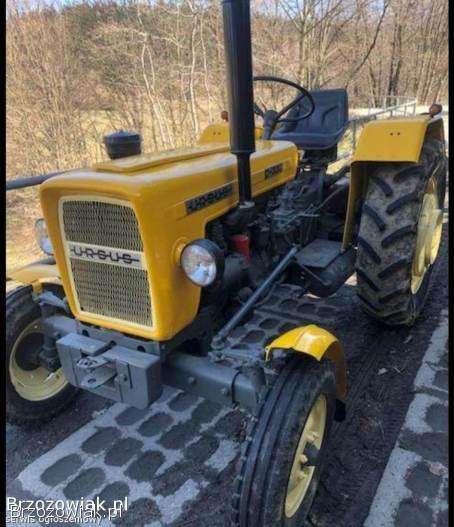 Ciągnik rolniczy ursus C-330