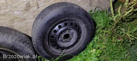 Koła stalowe R14 z oponami zimowymi