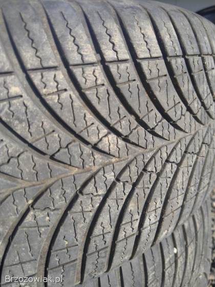 Goodyear Vector 215/60 R17 M+S 2024r