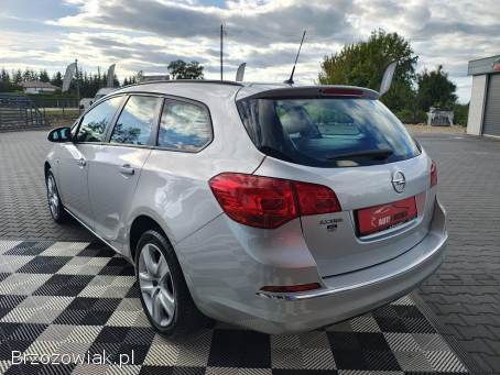 Opel Astra 1.  4Benz+LPG!   2015