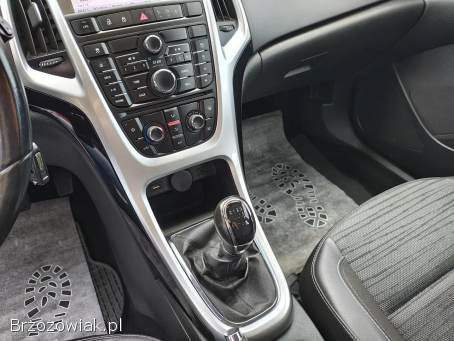 Opel Astra 1.  4Benz+LPG!   2015