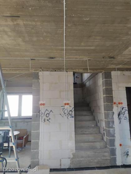 ELEKTRYK -  Alarmy,  domofony,  monitoring,  usuwanie usterek i awarii.