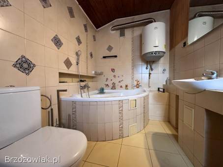 Dom w bliskiej odległości od centrum Jasła