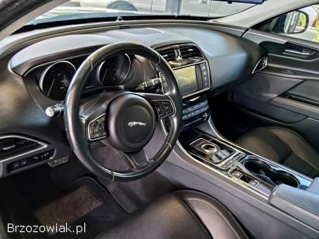 Jaguar XE Automat 2016
