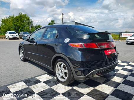 Honda Civic Benzyna 1.  4 UFO  2008