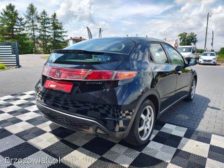 Honda Civic Benzyna 1.  4 UFO  2008