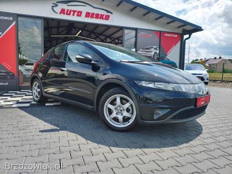 Honda Civic Benzyna 1.  4 UFO  2008