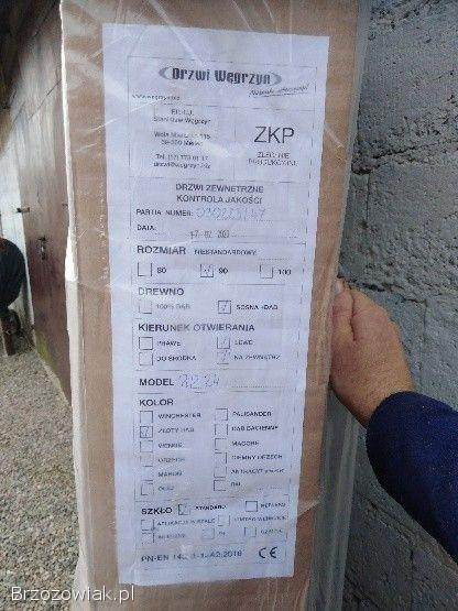 Sprzedam drzwi zewnętrzne