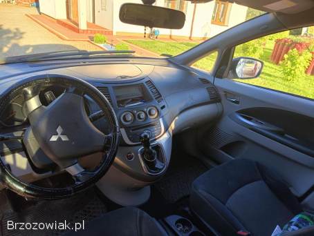 Mitsubishi Grandis 2007